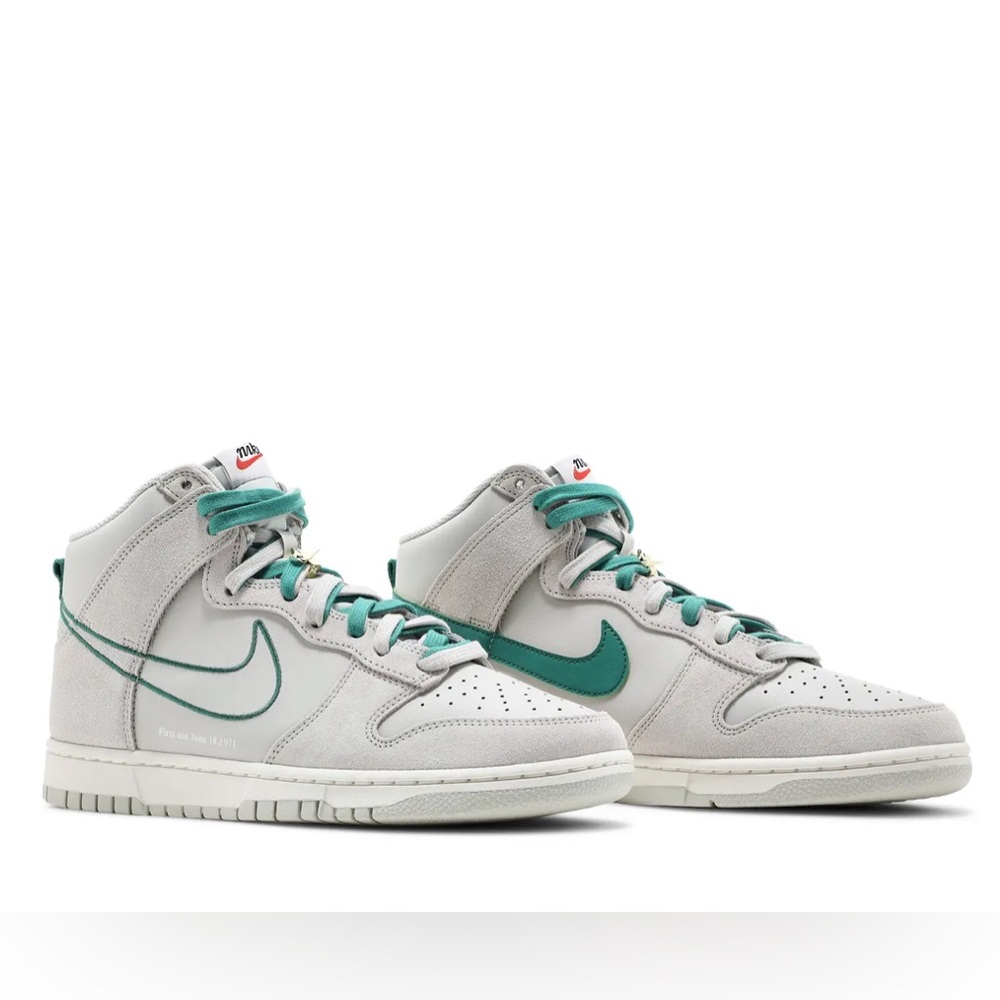 NWT Nike Dunk High SE 'First Use Pack - Green Noise'/First Use Sail